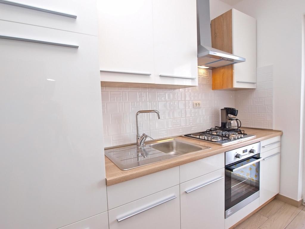 Apartments Nadija 1366 Pula Luaran gambar