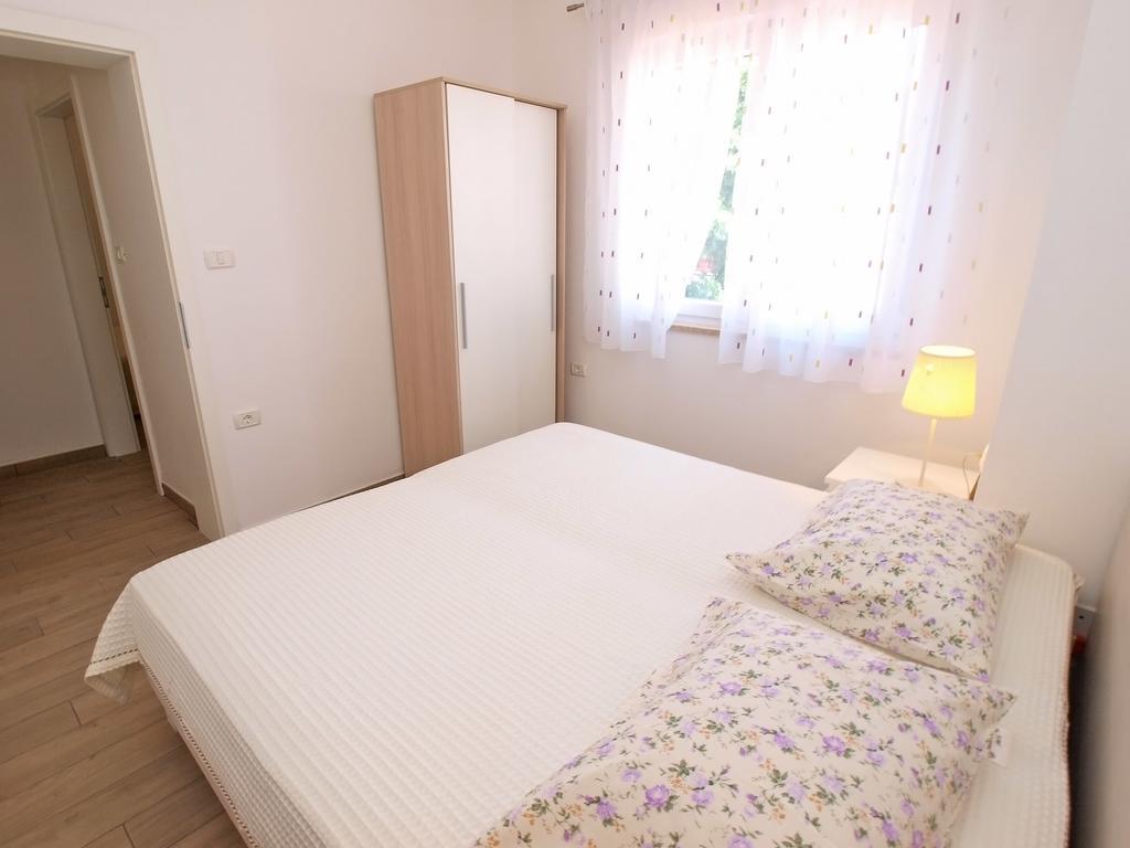 Apartments Nadija 1366 Pula Luaran gambar
